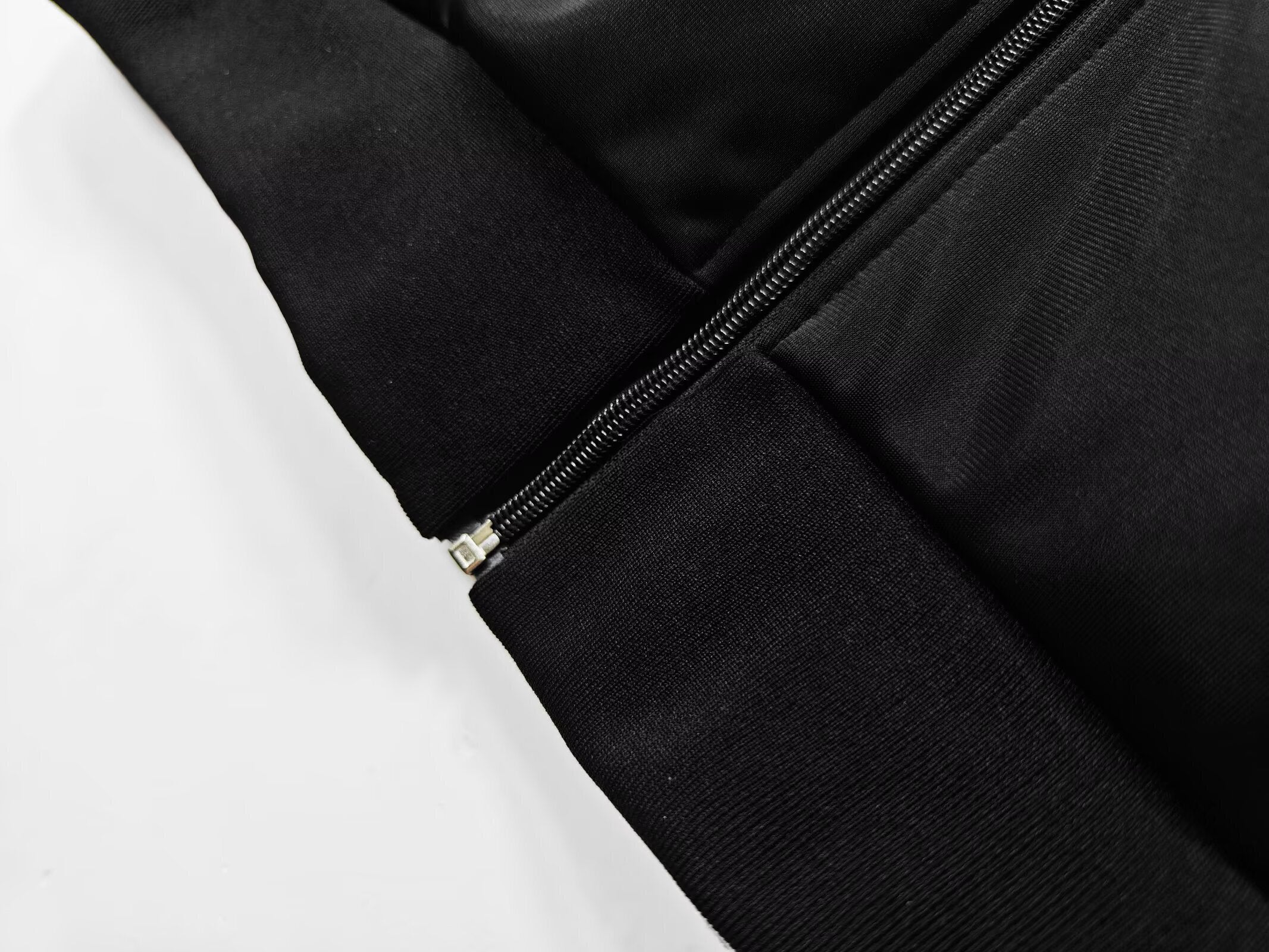NEW CHAQUETA OASIS TOUR SPECIAL EDITION BLACK 25/26