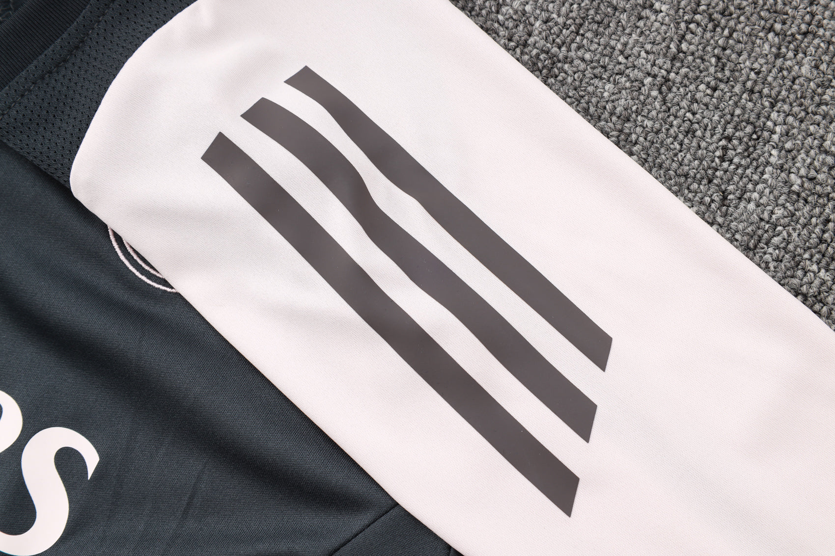 NEW REAL MADRID FC 6º TrackSuit Corto 24/25