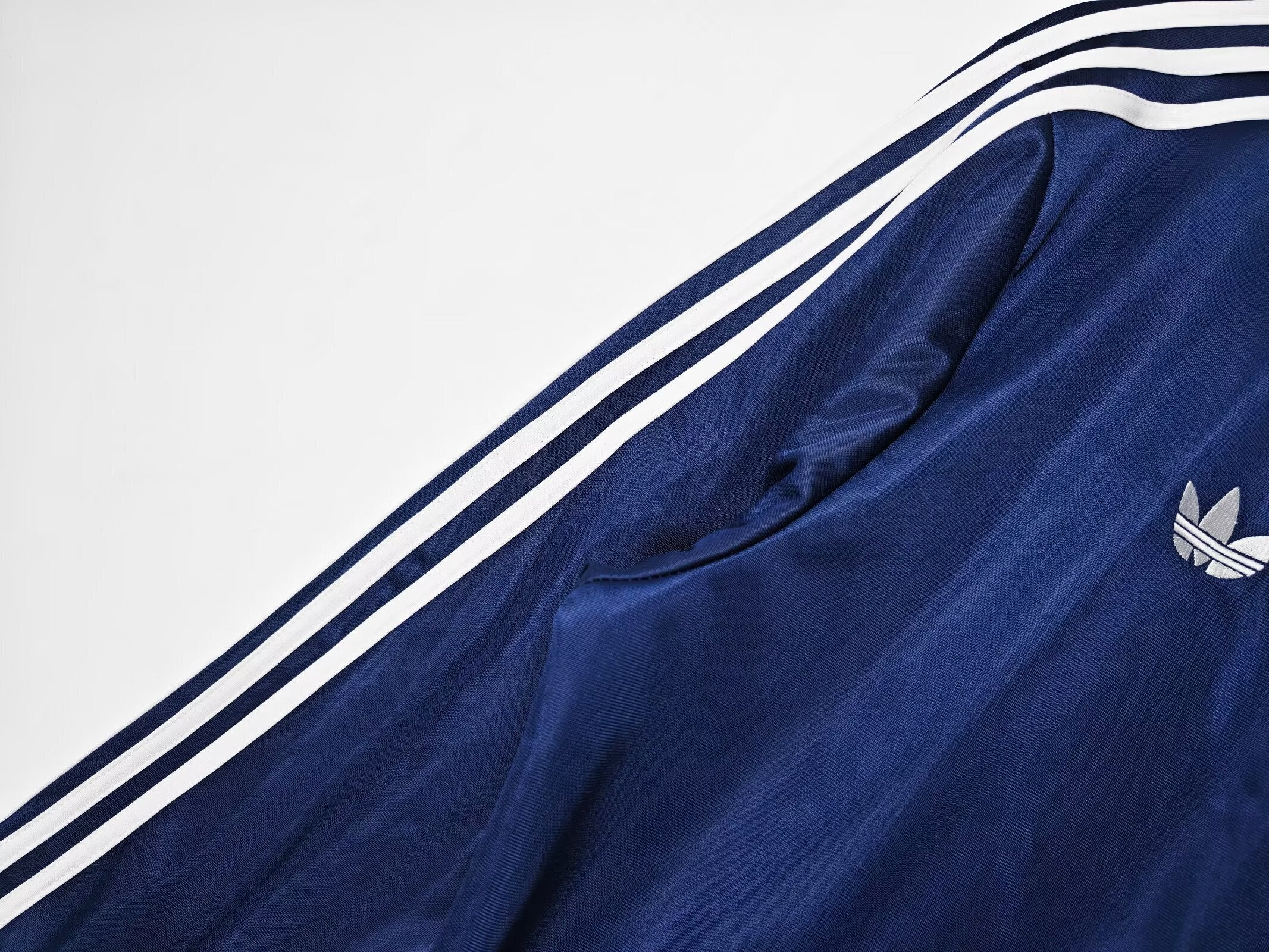 NEW CHAQUETA OASIS TOUR SPECIAL EDITION DARK BLUE 25/26