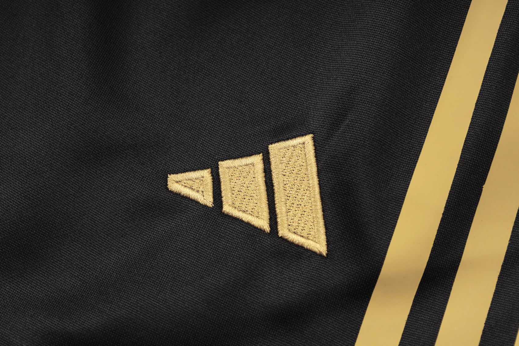 NEW REAL MADRID FC 8º TrackSuit Corto 24/25