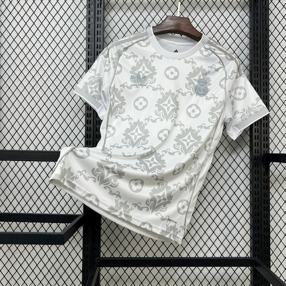 NEW CAMISETA REAL MADRID X LV SPECIAL EDITION 25/26