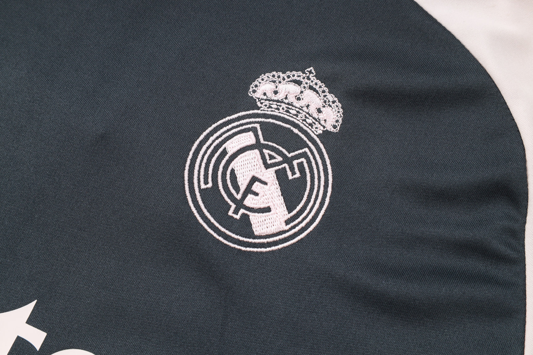 NEW REAL MADRID FC 6º TrackSuit Corto 24/25