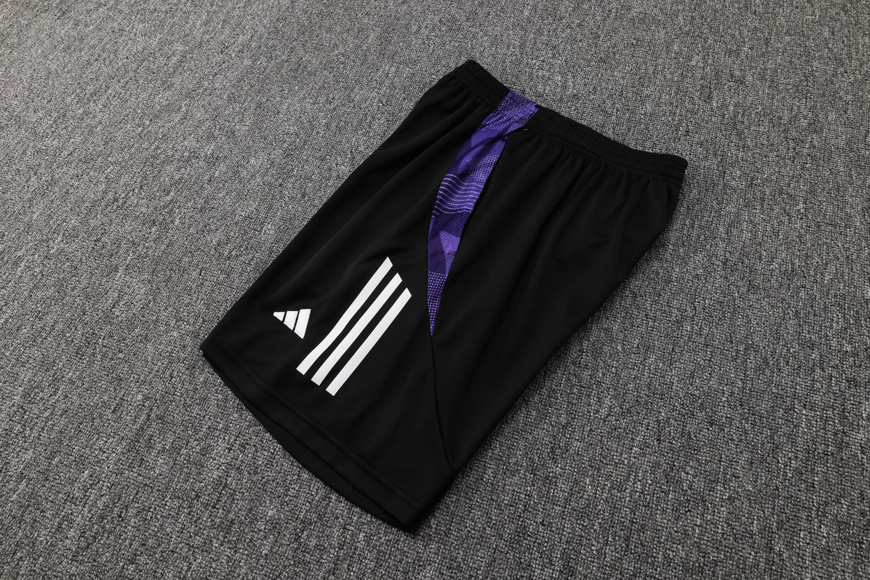 NEW REAL MADRID FC 4º TrackSuit Corto 24/25