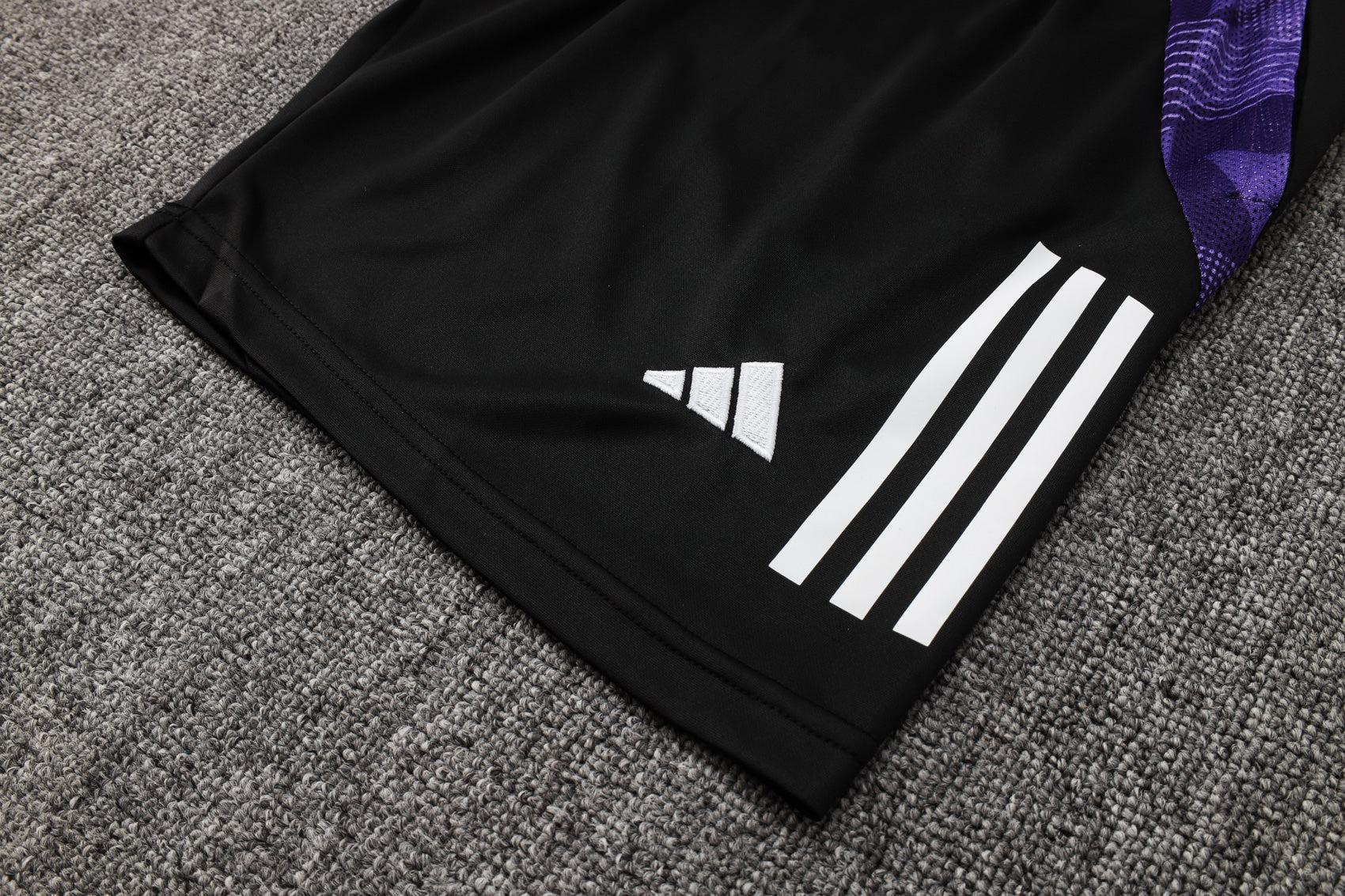 NEW REAL MADRID FC 4º TrackSuit Corto 24/25