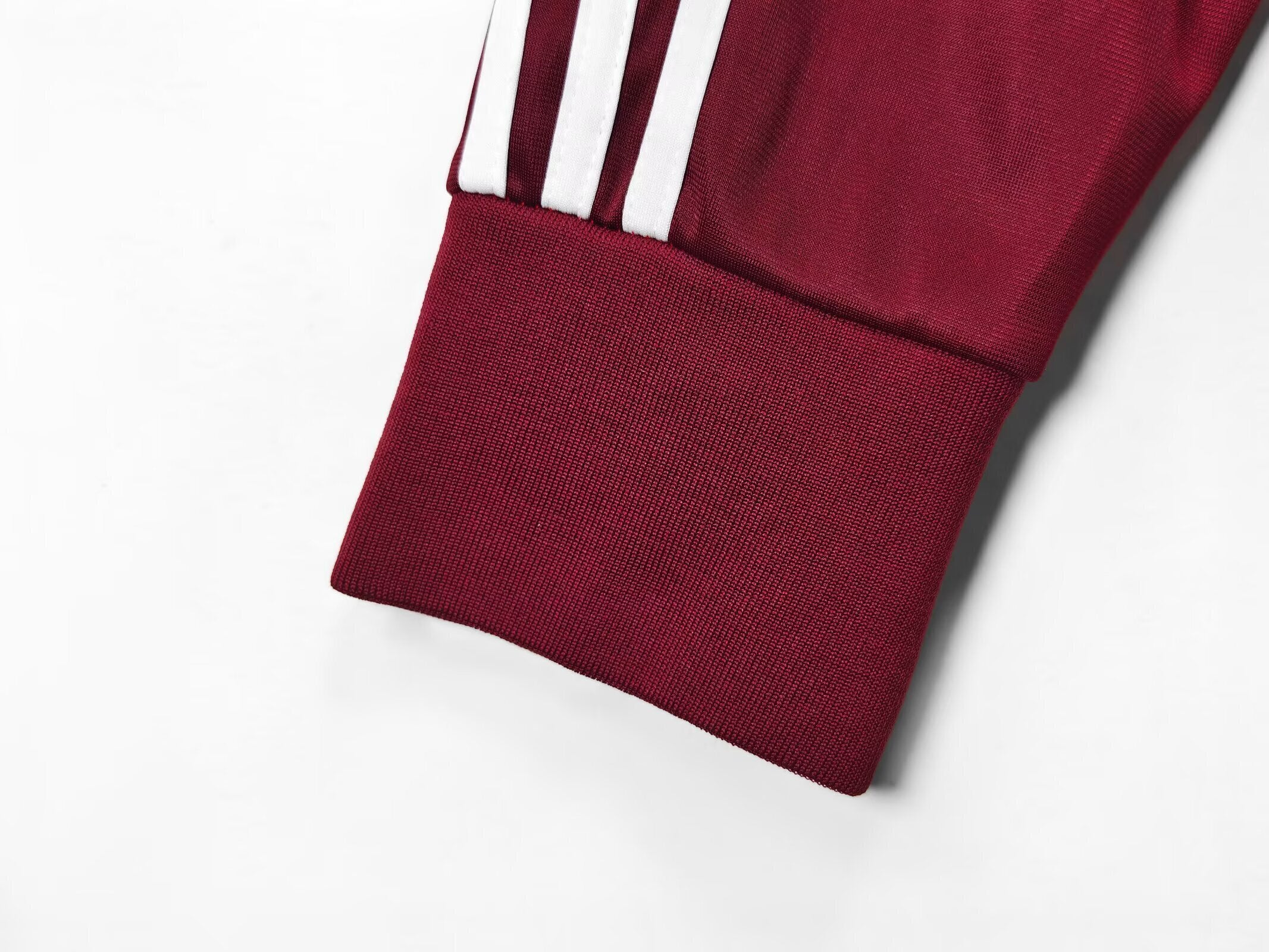 NEW CHAQUETA OASIS TOUR SPECIAL EDITION RED 25/26