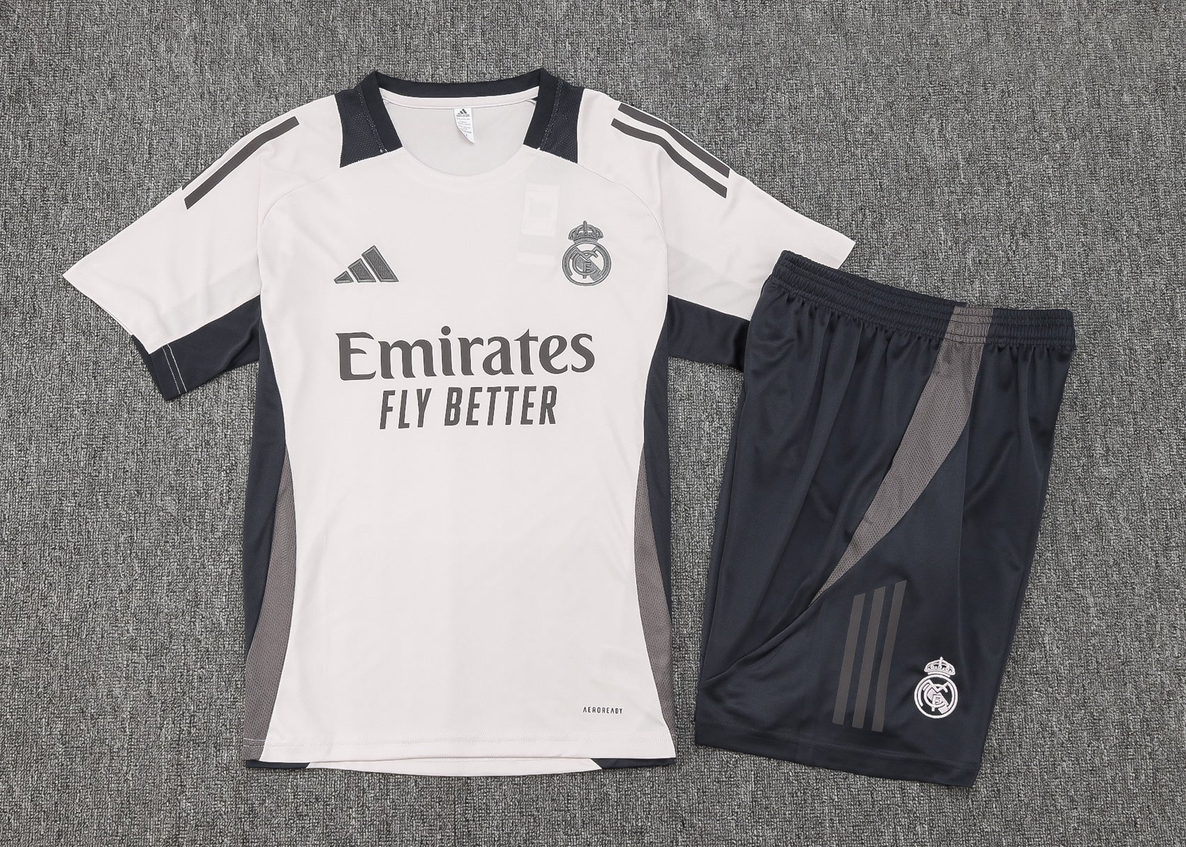 NEW REAL MADRID FC 7º TrackSuit Corto 24/25