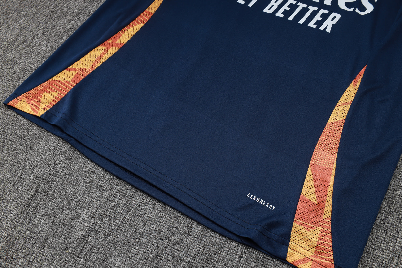 NEW REAL MADRID FC 6º TrackSuit Corto 24/25